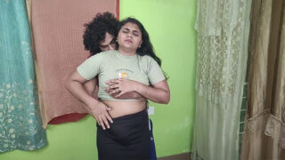 Malayali sexy wife hot pussy rubbing and boobs pressing